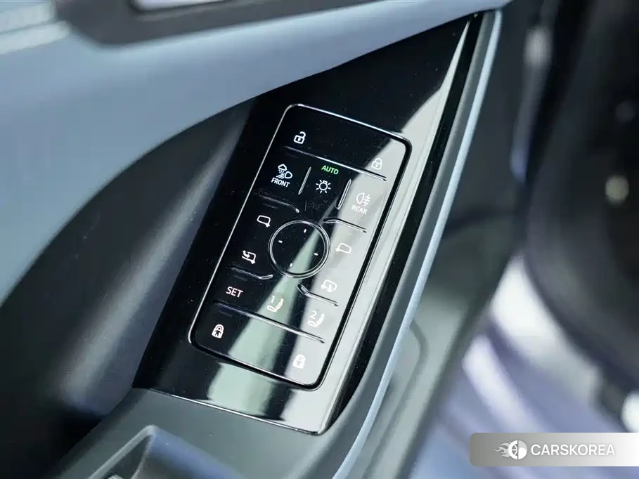 Audi Q6L id 4583853 из Китая 24