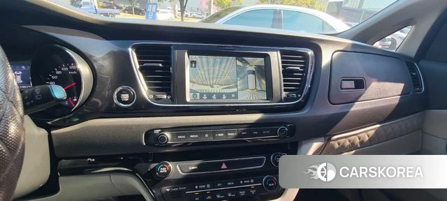 Kia All New Carnival id 4978369 из Кореи 18