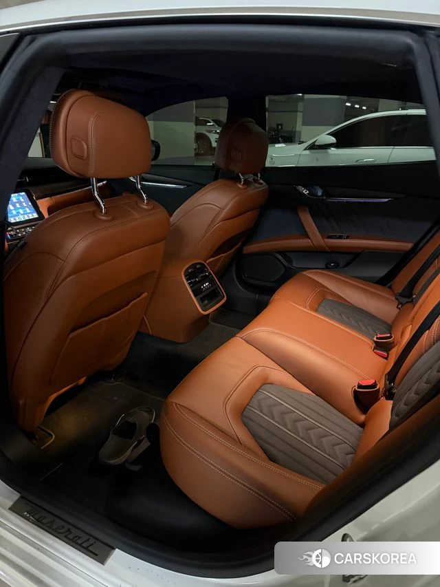 Maserati Quattroporte id 4895032 из Кореи 18