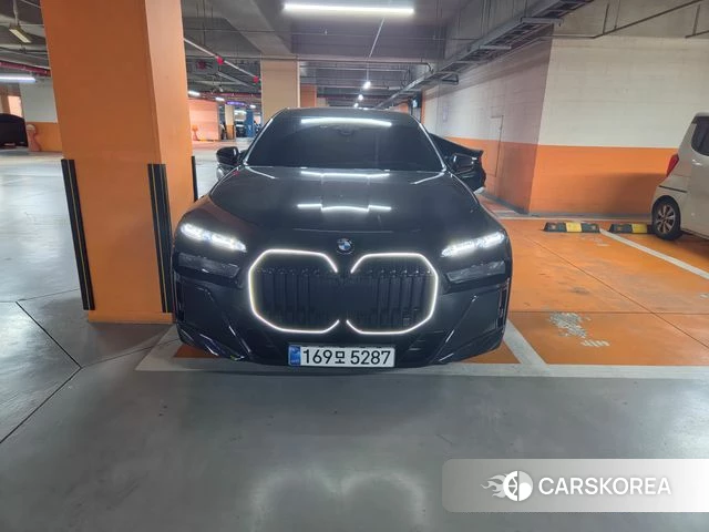 BMW 7 Series (G70) id 5015853 из Кореи 9