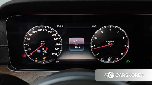 Mercedes-Benz E-Class W213 id 5035810 из Кореи 31