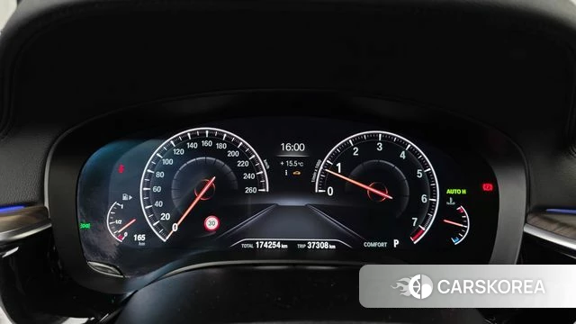 BMW 5 Series (G30) id 4943829 из Кореи 18
