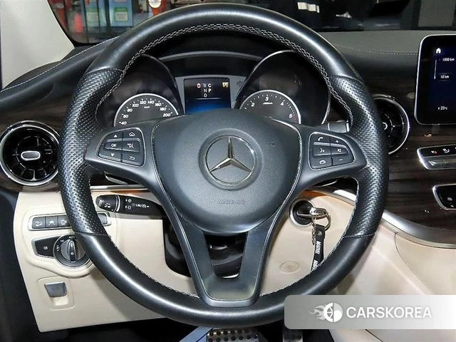Mercedes-Benz V-Class id 5003172 из Кореи 18