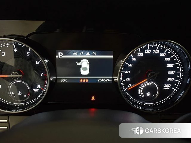 Hyundai The New Grandeur IG id 4680100 из Кореи 18