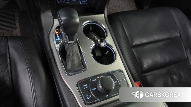 Jeep Grand Cherokee id 5034733 из Кореи 28