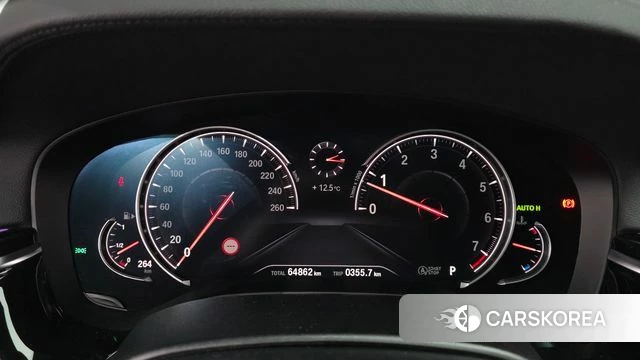 BMW 5 Series (G30) id 3911958 из Кореи 18