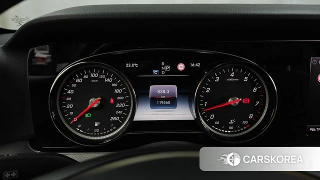 Mercedes-Benz E-Class W213 id 4960505 из Кореи 18