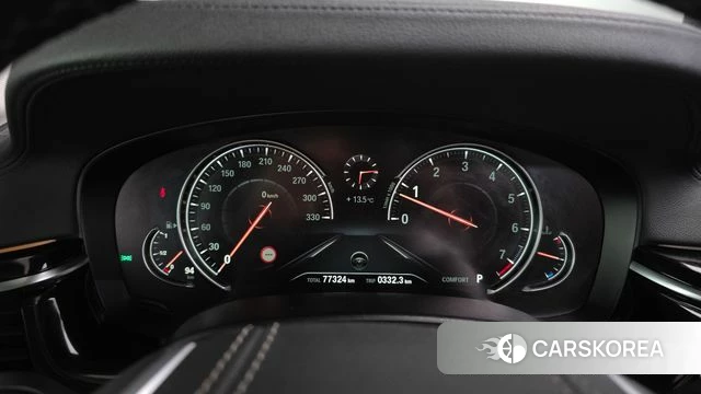 BMW 5 Series (G30) id 5048552 из Кореи 34