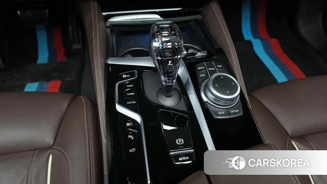 BMW 5 Series (G30) id 4991952 из Кореи 28