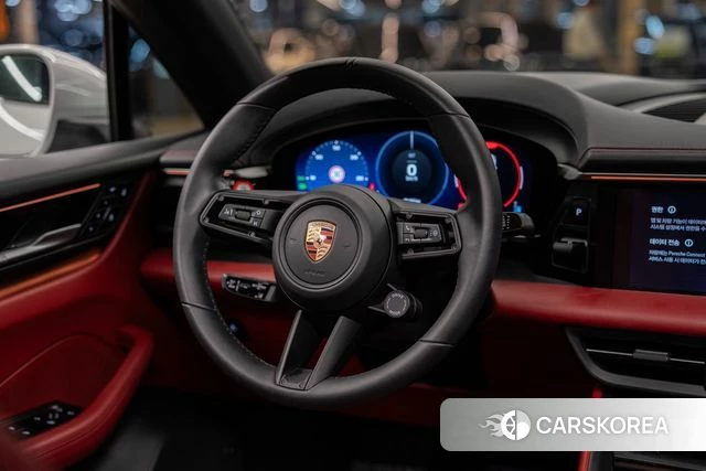 Porsche Makan EV id 4752718 из Кореи 9