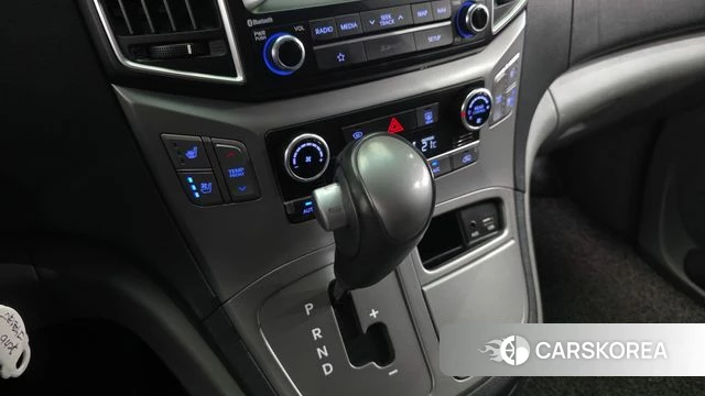 Hyundai The New Grand Starex id 4953040 из Кореи 29