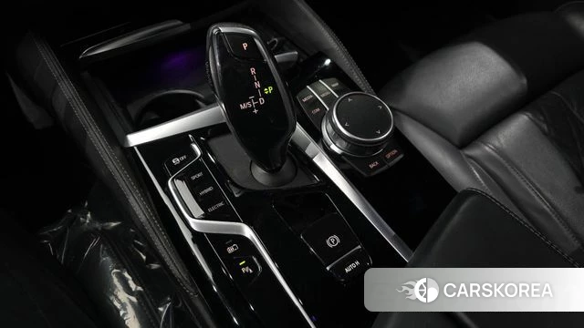 BMW 5 Series (G30) id 5023147 из Кореи 38