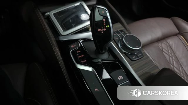 BMW 5 Series (G30) id 3800771 из Кореи 18