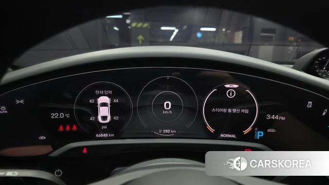 Porsche Taycan id 4943158 из Кореи 35