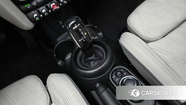 Mini Cooper S Convertible id 4965385 из Кореи 36