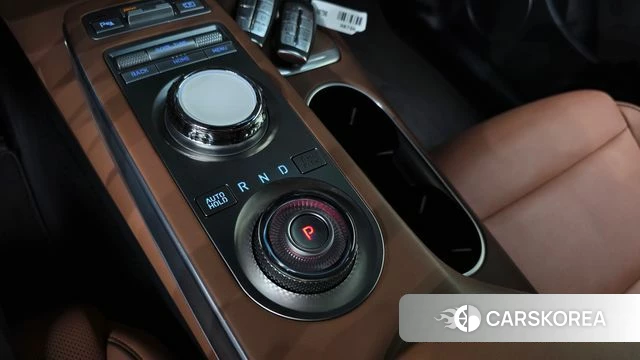 Genesis GV70 id 4987103 из Кореи 31