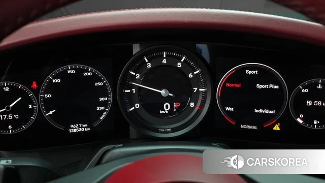 Porsche 911(992) id 5018273 из Кореи 30