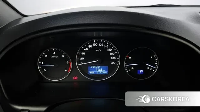 Hyundai The New Grand Starex id 3176757 из Кореи 18