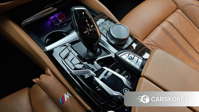 BMW 5 Series (G30) id 5023095 из Кореи 31