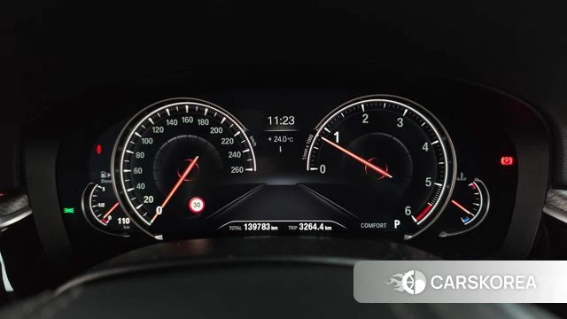 BMW 5 Series (G30) id 4937796 из Кореи 37