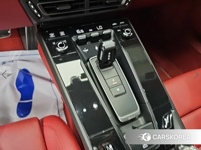 Porsche 911(992) id 4928909 из Кореи 17