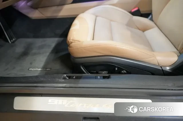 Porsche 911(992) id 3717276 из Кореи 14