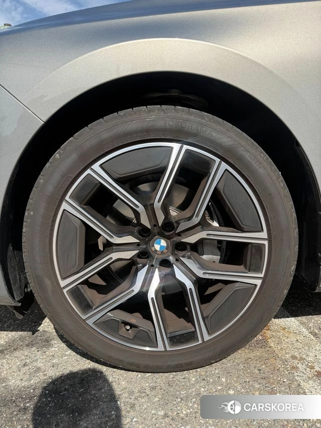 BMW 7 Series (G70) id 4980005 из Кореи 18
