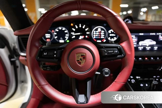 Porsche 911(992) id 4750768 из Кореи 18