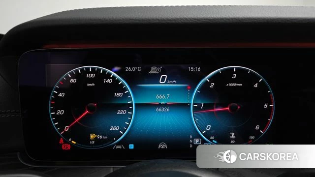Mercedes-Benz E-Class W213 id 4982319 из Кореи 18