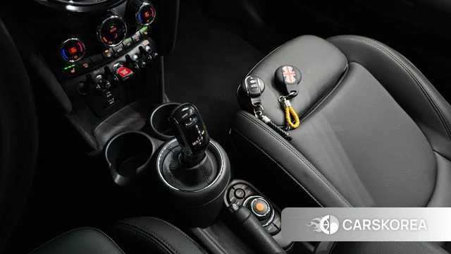 Mini Cooper id 4966638 из Кореи 29