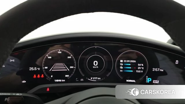 Porsche Taycan id 4898428 из Кореи 18