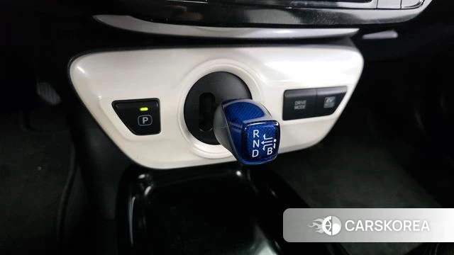 Toyota Prius 4th Generation id 5013864 из Кореи 29