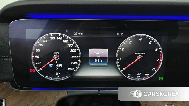 Mercedes-Benz E-Class W213 id 4993156 из Кореи 31