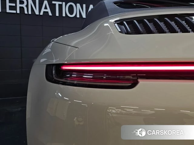 Porsche 911(992) id 4980512 из Кореи 18