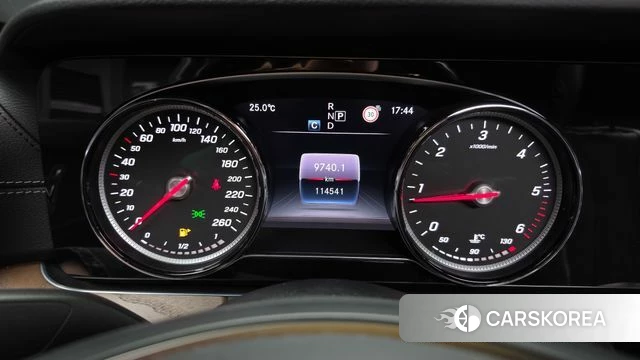 Mercedes-Benz E-Class W213 id 4931127 из Кореи 34