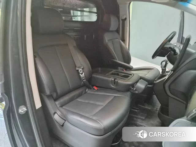 Hyundai Staria id 4974354 из Кореи 18