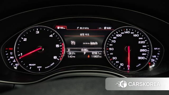 Audi New A6 id 4937708 из Кореи 18