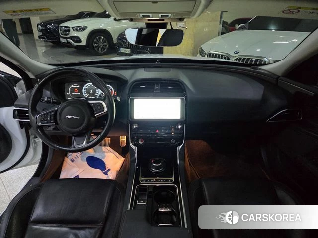 Jaguar XE id 4513215 из Кореи 18