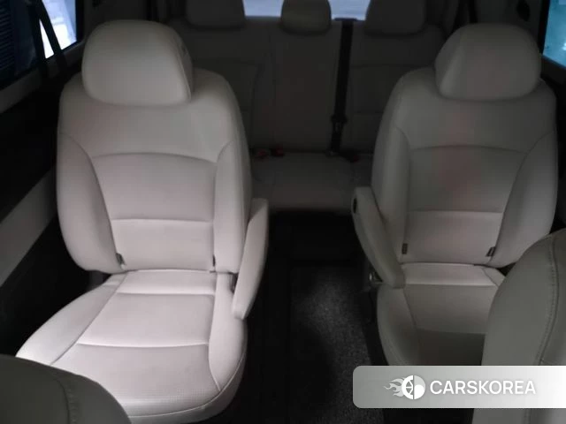 Hyundai The New Grand Starex id 4974418 из Кореи 18