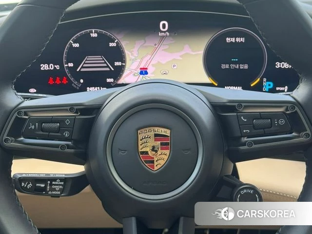 Porsche Taycan id 4645445 из Кореи 18