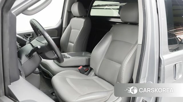 Hyundai The New Grand Starex id 4992455 из Кореи 18