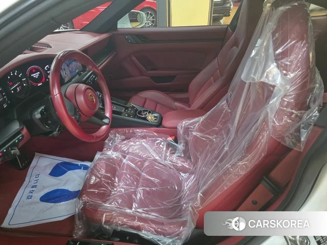 Porsche 911(992) id 4792609 из Кореи 14