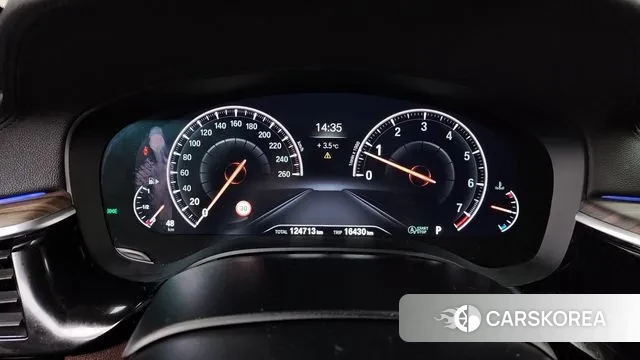 BMW 5 Series (G30) id 3754097 из Кореи 18