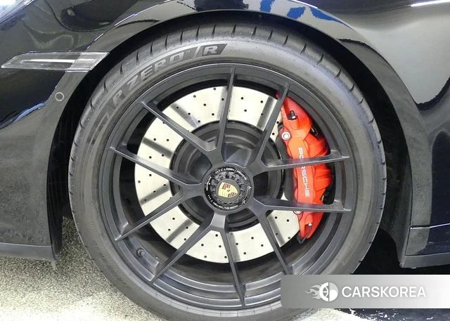 Porsche 911(992) id 4995222 из Кореи 18
