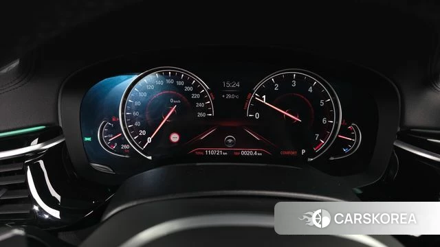 BMW 5 Series (G30) id 4978225 из Кореи 18