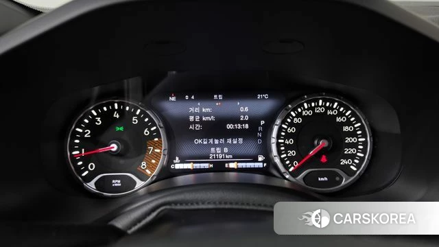 Jeep Renegade id 4986158 из Кореи 31