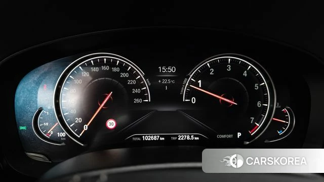 BMW 5 Series (G30) id 4960486 из Кореи 35