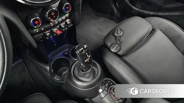 Mini Cooper id 5018156 из Кореи 29