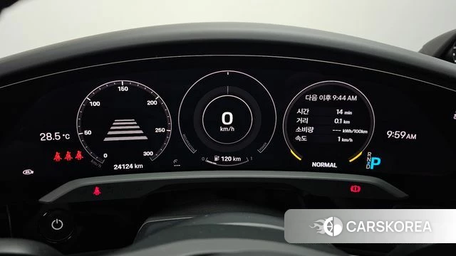 Porsche Taycan id 4712109 из Кореи 18