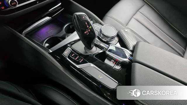 BMW 5 Series (G30) id 5041814 из Кореи 30